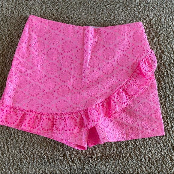 NWT Lilly Pulitzer Faye Skort Capri Coral Seersucker - Picture 3 of 6